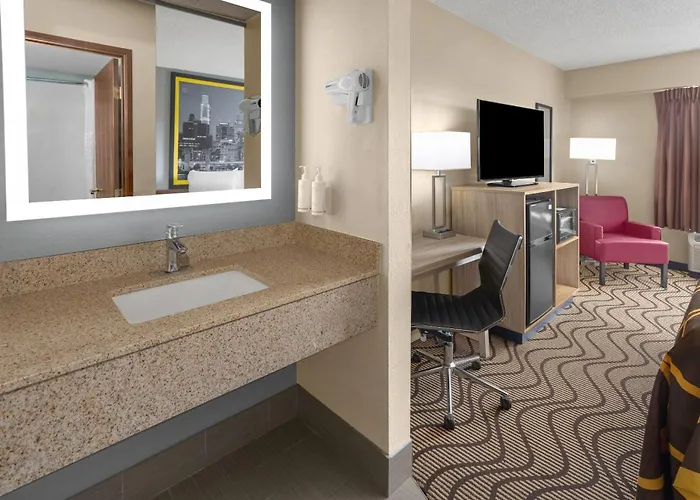 Super 8 By Wyndham Mars/Cranberry/Pittsburgh Area